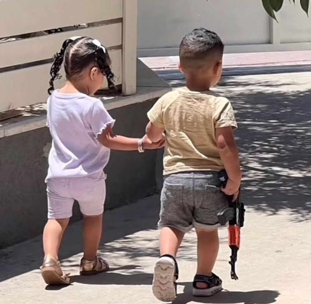 ARTIFAXING (@pedestrian) on Twitter photo 