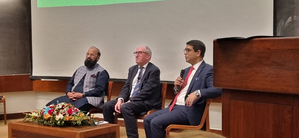 Sana Zeeshan (@dr_sanazeeshan) on Twitter photo Renowned educationists, surgeons, and 2 presidents from different regions; Prof. Gondal from CPSP and Prof. Mike McKirdy from RCS Glasgow at <a href="/AKUGlobal/">Aga Khan University</a> #9thAASC
<a href="/AdilHaiderMD/">Adil Haider</a> <a href="/khalidgondal/">khalid mahmood</a> Renowned educationists, surgeons, and 2 presidents from different regions; Prof. Gondal from CPSP and Prof. Mike McKirdy from RCS Glasgow at <a href="/AKUGlobal/">Aga Khan University</a> #9thAASC
<a href="/AdilHaiderMD/">Adil Haider</a> <a href="/khalidgondal/">khalid mahmood</a>
