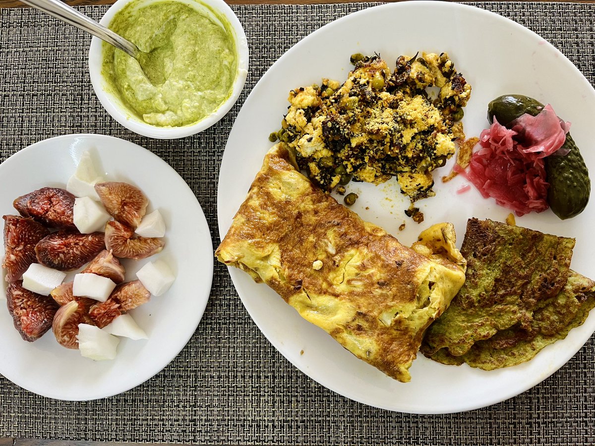 Today is #day29 & last day of the #30gmproteinchallenge yesterday I fasted all day & broke my 38 hour fast with this feasting meal. 3 egg omelette, 100 gms paneer & hung curd pudina chutney raita made up for protein. Didn’t even have my coffee today. #lowcarb #enjoyfood