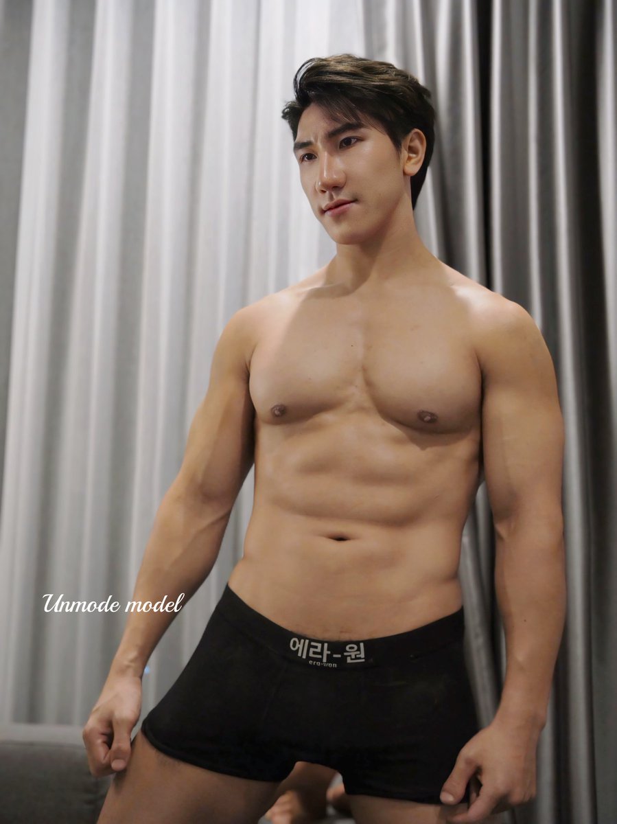 undressmode's tweet photo. Unmode model 
#Sexy portrait https://t.co/MvFmvUM4kP