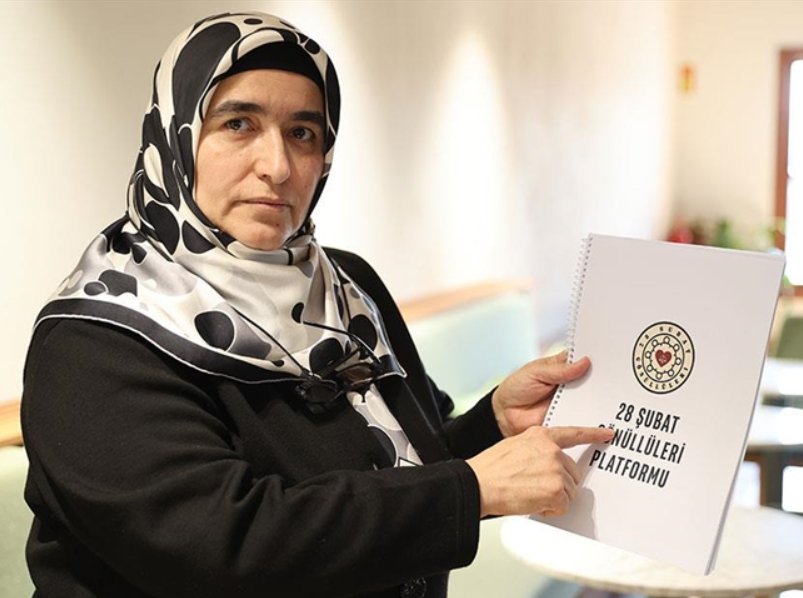 28subatgonullu's tweet photo. 28 Şubat mağdurları Zarar Tespit Komisyonu kurulmasını istiyor yazısı için Anadolu Ajansına ve Anadolu Ajansı Muhabiri Mücahit Türetken Bey'e çok teşekkür ederiz.@AACanli @TMucahit
https://t.co/BXbSHYIfSF https://t.co/qPthil3hLP