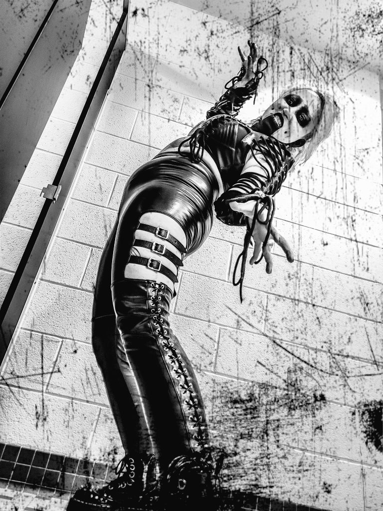 Samantha Kurone (@onibat3) on Twitter photo 