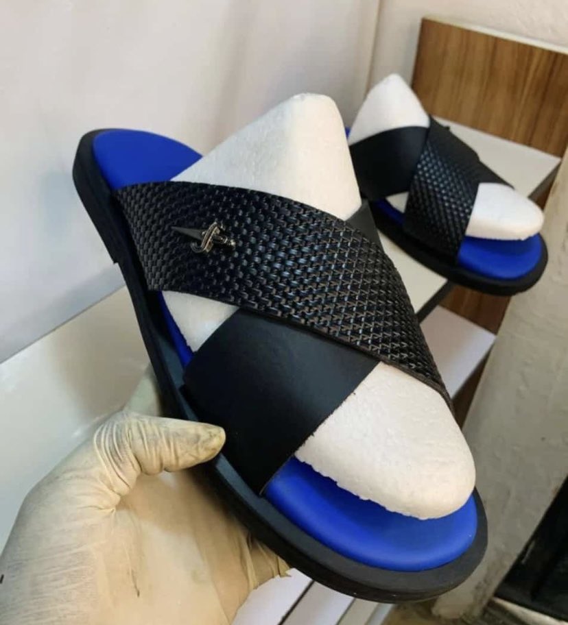 _ayoliadi's tweet image. Slide for men 
.
13,000 naira 
.
Available in sizes and colors 
.
Nationwide delivery 🚚 
.
WhatsApp: wa.me/message/SJBEY5…
.
Kindly send a dm to order 

| Naira spiritual BVN and NIN victor osimhen casemiro zino #Icedistribution Aboki Fx NGN P2P Binance P2P NIMC #OpayBVN |