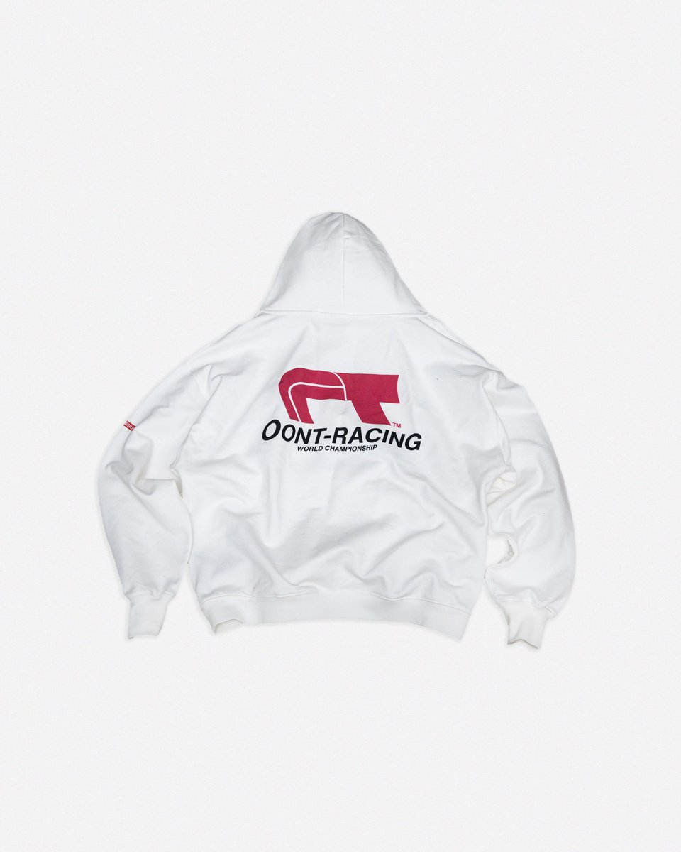 Oontmena's tweet photo. Oontmena ® merchandise 
F/W2024 Available on https://t.co/5NFwlvVFz9 💫 https://t.co/xoyose1kPG