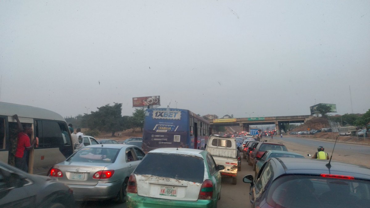 Austynzogs's tweet image. @Gidi_Traffic 07h08: Just like yesterday, there is Serious gridlock at Nyanya-Kugbo axis going to Abacha Barracks on Abuja-Keffi Expressway. This traffic is caused by Military check point at Kugbo #AbujaTraffic