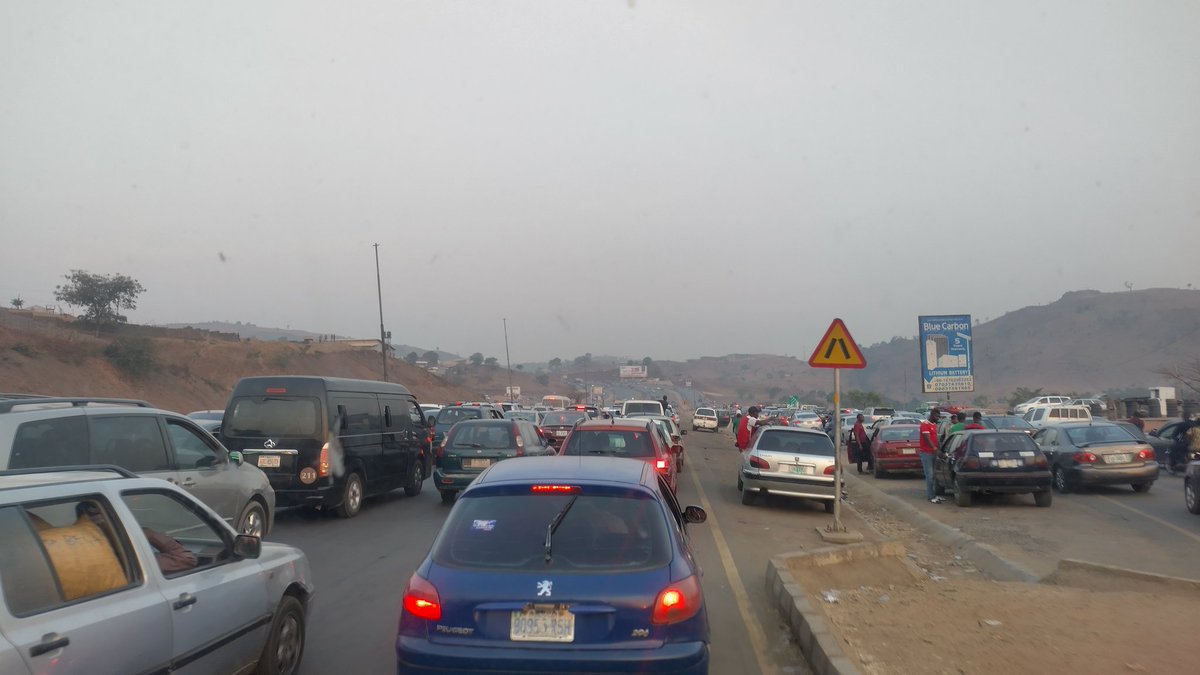 Austynzogs's tweet image. @Gidi_Traffic 07h08: Just like yesterday, there is Serious gridlock at Nyanya-Kugbo axis going to Abacha Barracks on Abuja-Keffi Expressway. This traffic is caused by Military check point at Kugbo #AbujaTraffic