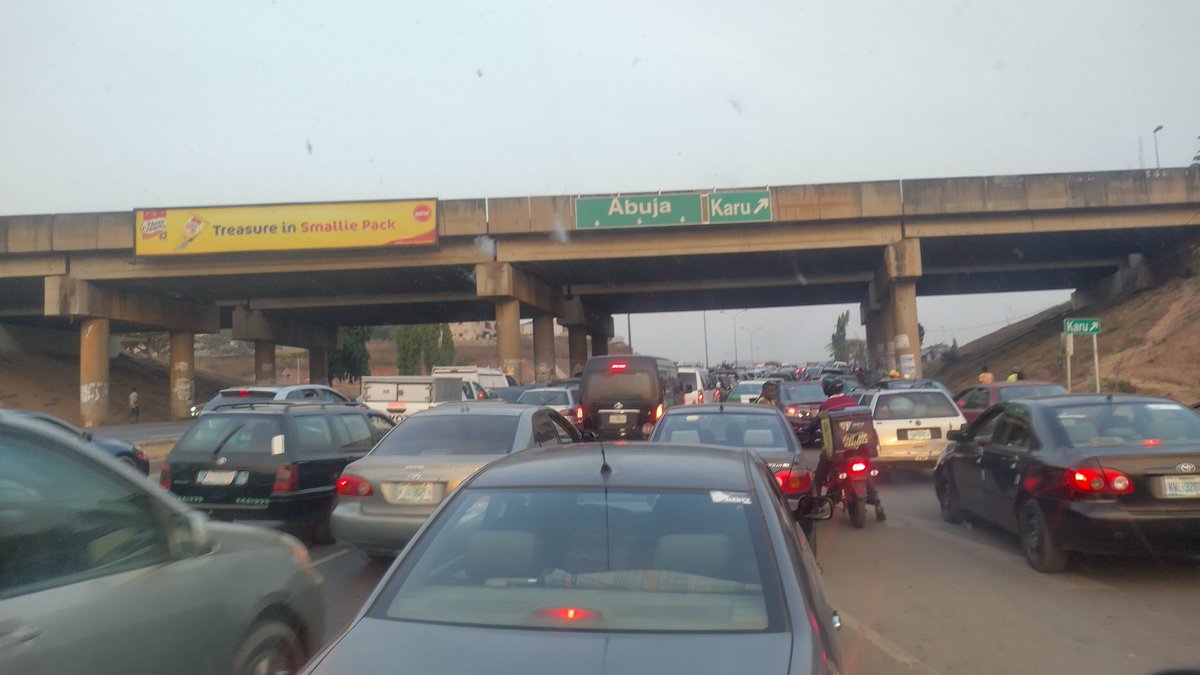 Austynzogs's tweet image. @Gidi_Traffic 07h08: Just like yesterday, there is Serious gridlock at Nyanya-Kugbo axis going to Abacha Barracks on Abuja-Keffi Expressway. This traffic is caused by Military check point at Kugbo #AbujaTraffic