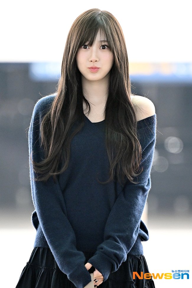 uchgaeri's tweet photo. 240229 ICN 

#GISELLE #지젤 
#GISELLEXLOEWE #LOEWE
@LoeweOfficial https://t.co/8c1zJ4jDMD