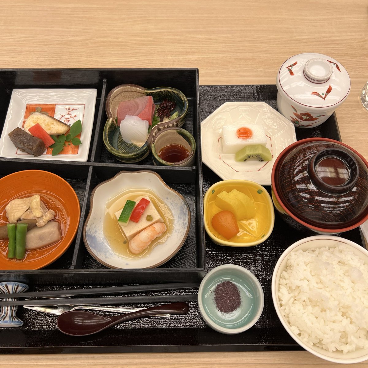 singo405's tweet photo. 13時間ぶりの飯
#Gcamera #its健保 https://t.co/Ubq6DMBDDB