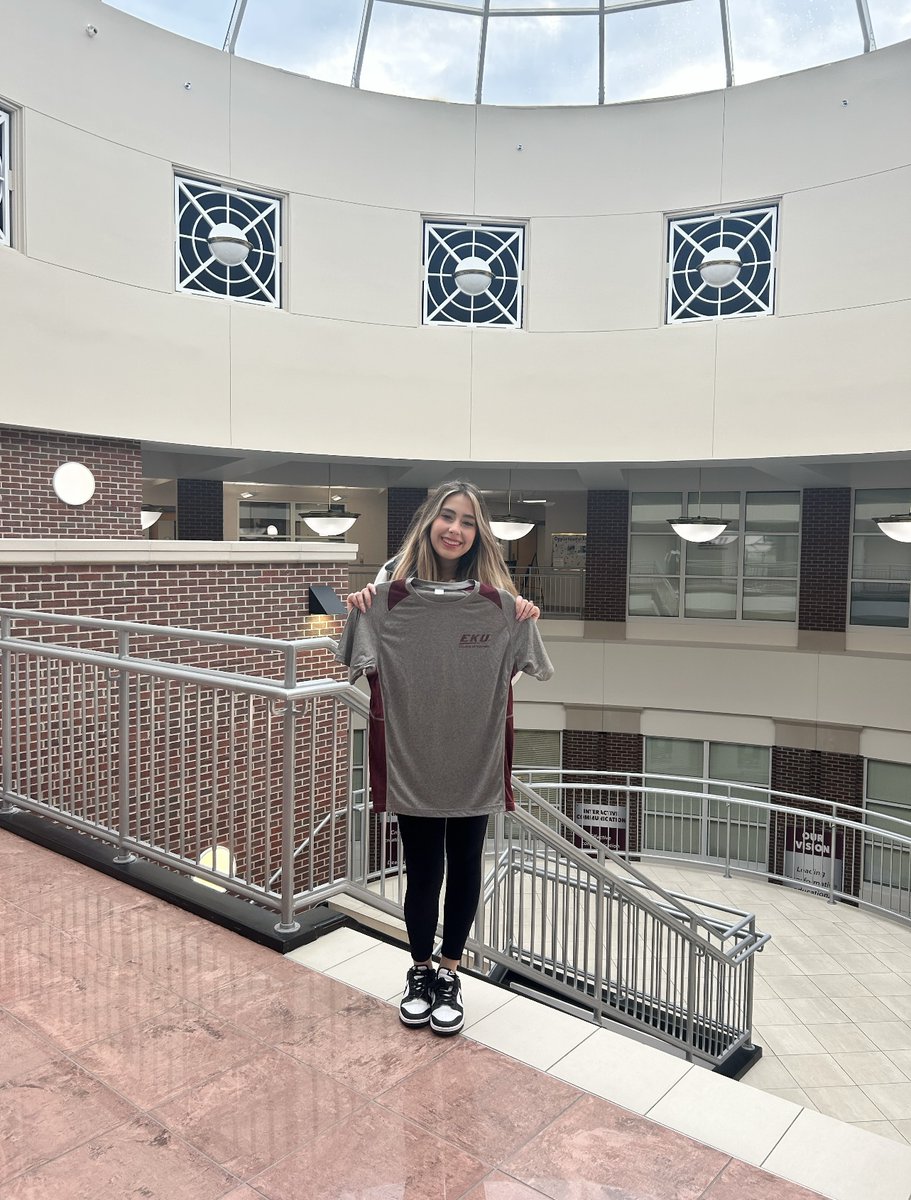 EKU_CoB's tweet photo. Congratulations to Daniela Escalona on being one of our recent T-Shirt Toss Thursday winners! Want to win a t-shirt too? Look out for our social media post later today for a chance to win. #ColonelCommunity #TShirtToss #GoBigE #ColonelsMeanBusiness https://t.co/h5jTQAal33