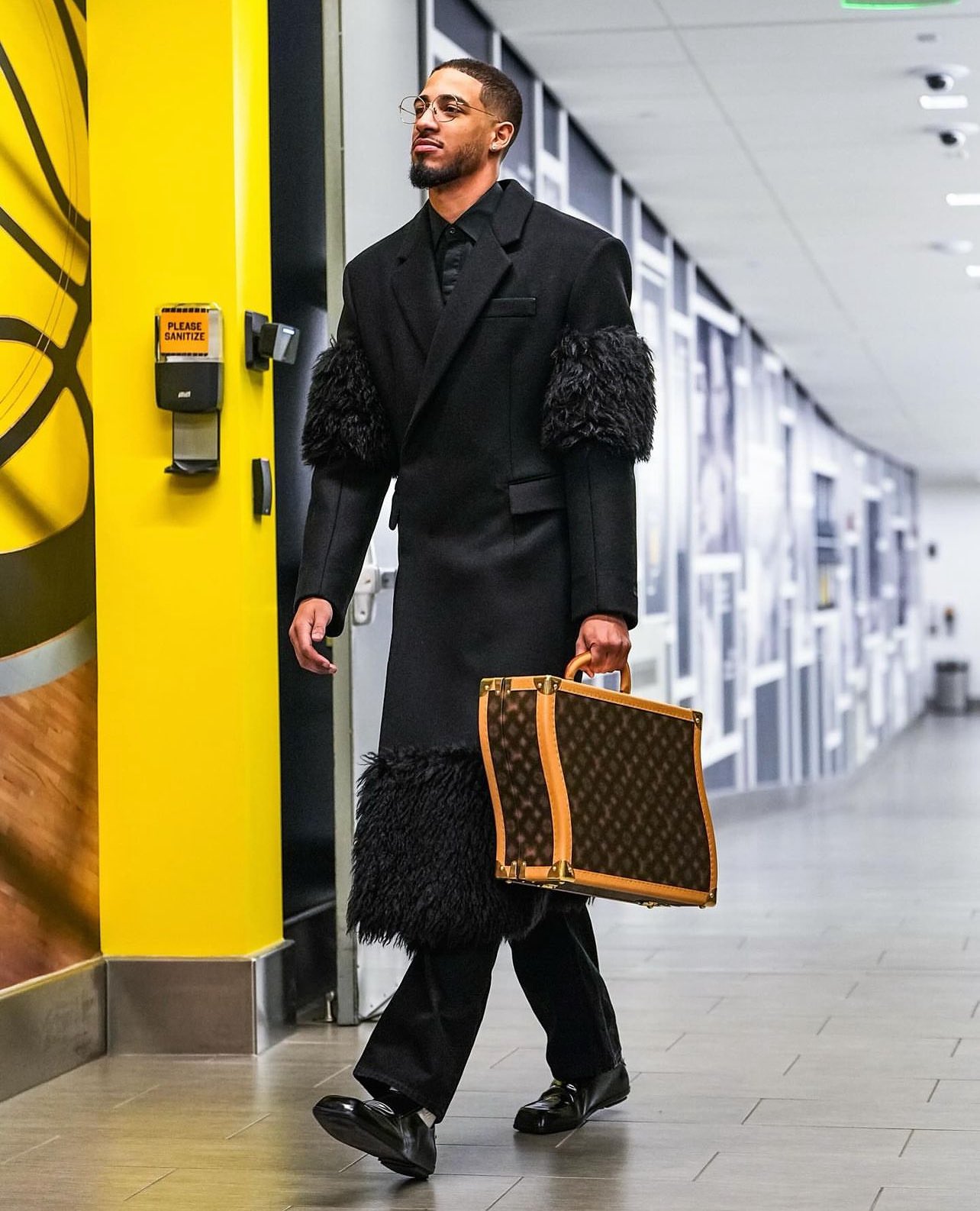 LOUIS VUITTON トゥルーヴィル ルイ・ヴィトン(LOUIS VUITTON)ルイ・ヴィトン トゥルーヴィル