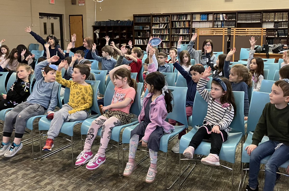 AnnKoffsky's tweet image. Thanks to @westchesterday for hosting me today! 

#visitingauthor #visitingartist