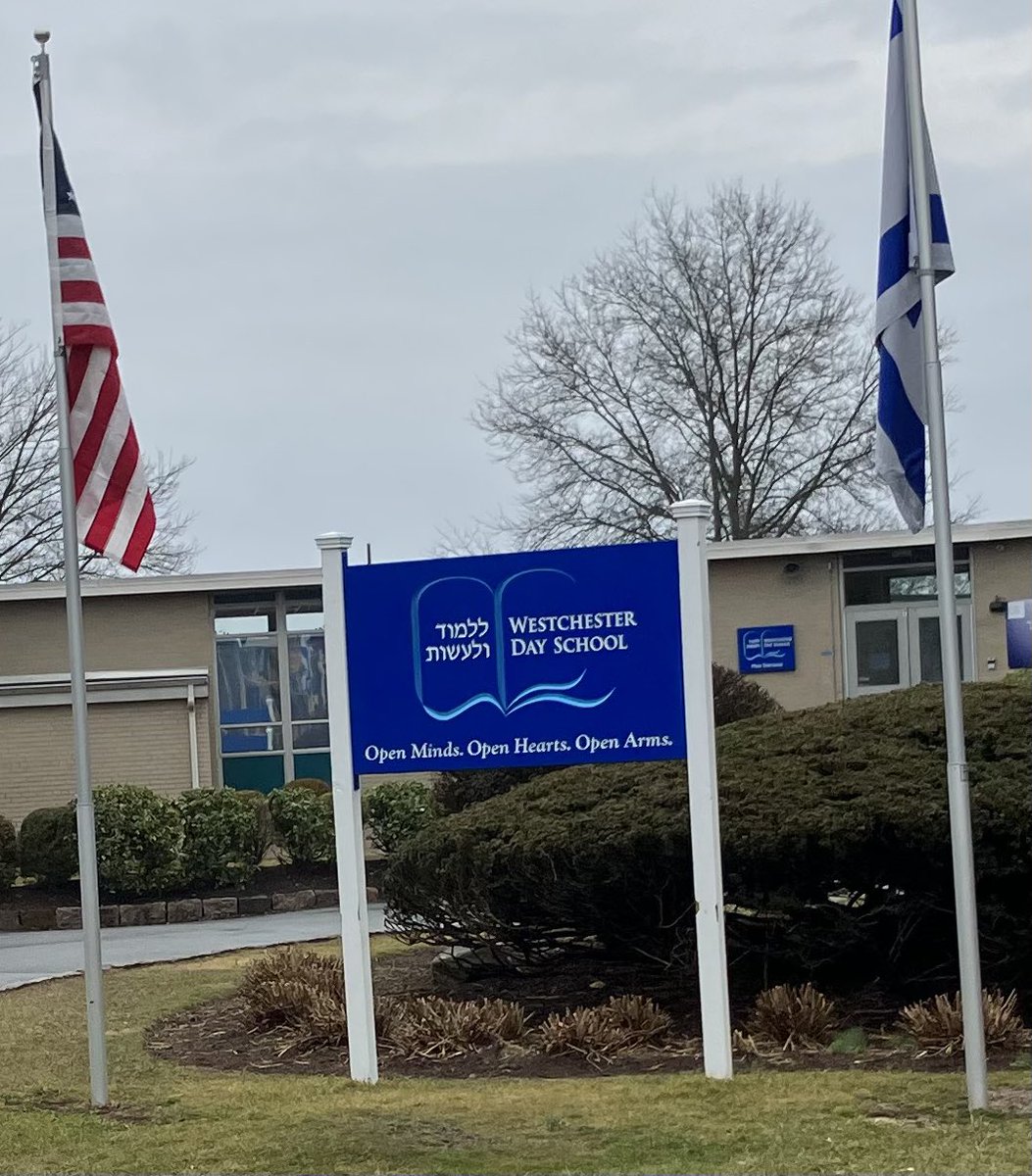 AnnKoffsky's tweet image. Thanks to @westchesterday for hosting me today! 

#visitingauthor #visitingartist