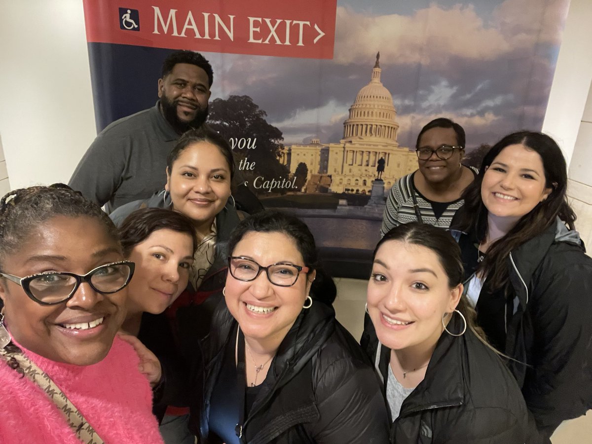 Sammons Design Team had a great day today! We visited the Ford’s Theater, Whitehouse, Senate & House Gallery! @SammonsES_AISD #LetYourLIGHTShine 💡