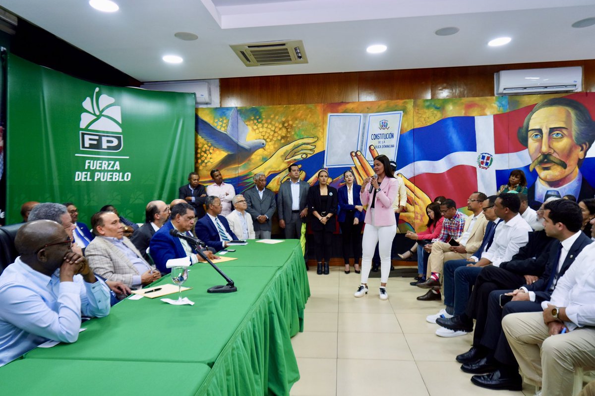 Leonel Fernández tweet media