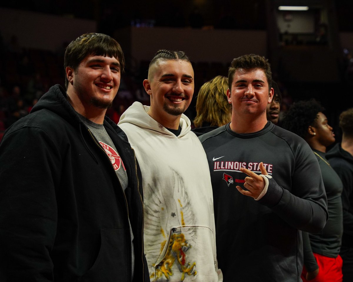 RedbirdFB's tweet photo. Awesome night to recognize our honor roll members at halftime of the @Redbird_MBB game! https://t.co/f79eLv68Kr