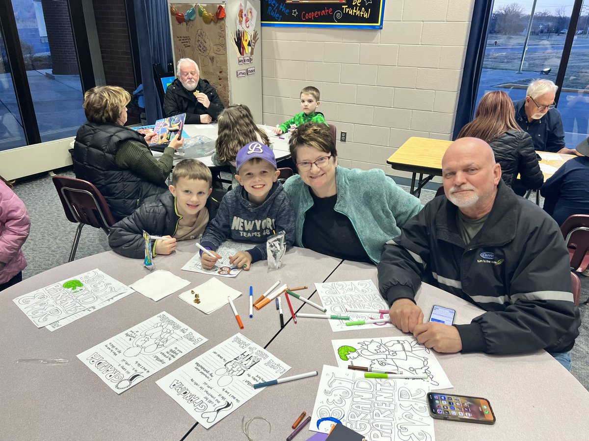 AP_Renner's tweet photo. We had a great turnout tonight for Grandfriends night!  Lots of memories were made tonight! https://t.co/UW9ABZbGop