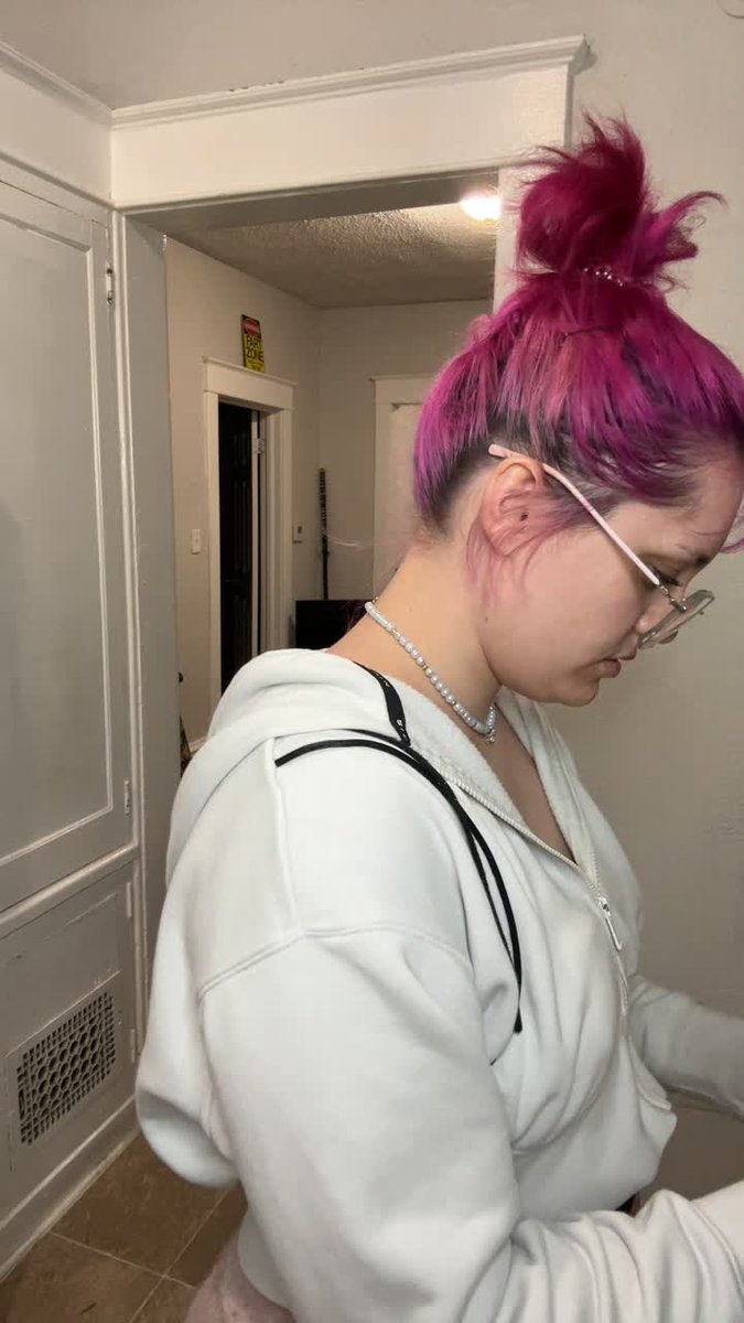 Rue Grim is live now! onlyfans.com/ruegrim/live?r…