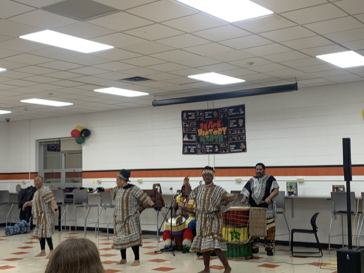 E McCavara tweet media