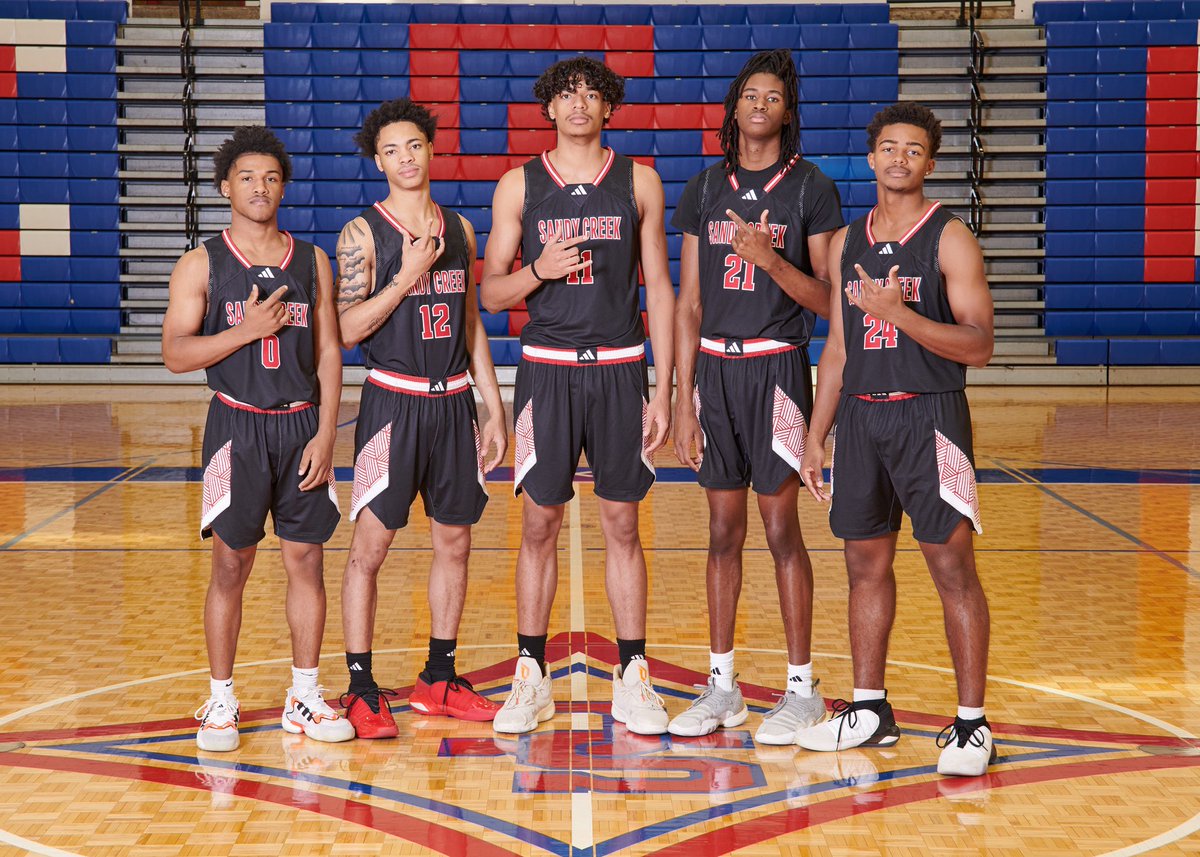 Great dub vs Monroe, 75-44. Adversity entire first half, & then blew it open. Love that these 5 seniors got one last feel of that court & the crowd going crazy for them! Final 4 NOW! 7th straight szn of 25 wins or more!! 🔥 Jacobi Robinson-21p Amari Brown-21p Micah Smith-19p