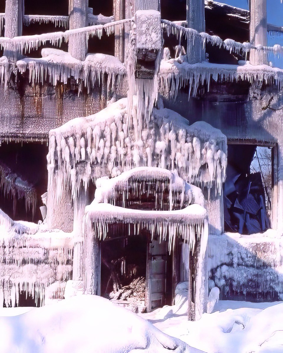 StudioSchatto's tweet photo. In the #winter of 1978-79, #Chicago had an annual #snowfall of 89.7”. I arrived in #Chicagoland exactly one day before that season’s snowfall began.
#editorialphotography #streetphotography #cityscape #travelphotography #streetsofchicago.
#SChatto
https://t.co/9LGFyGBhAR
28Feb24 https://t.co/NrejBkvBu0