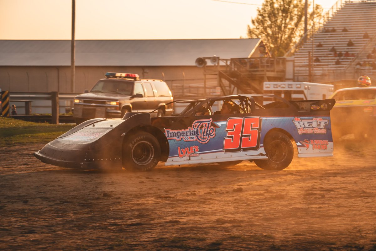 NickGray1822's tweet photo. Excited to get back behind the lens @ParkJeffersonSD this Saturday! https://t.co/7C9Dop4BC1