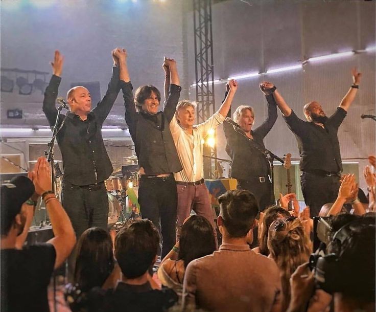 izumiBeatles's tweet photo. #WixWickens #RustyAnderson #PaulMcCartney #BrianRay #AbeLaborielJr https://t.co/I9bwUtZVyQ