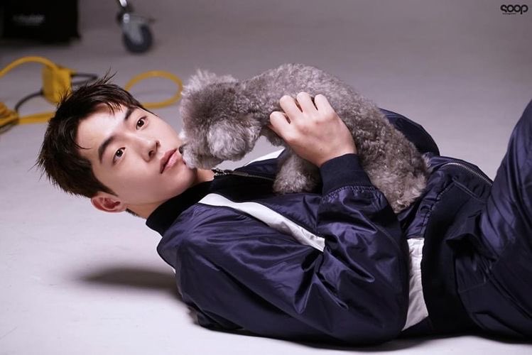 hourlyskawngur's tweet image. 