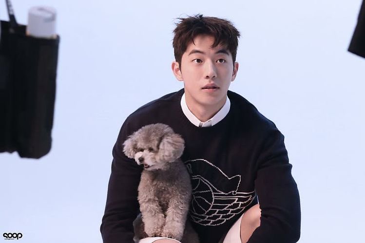 hourlyskawngur's tweet image. 