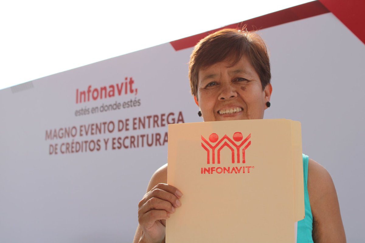 GusPintos27's tweet photo. Hoy más de 2️⃣0️⃣0️⃣ familias en #León recibieron sus escrituras gracias a su crédito @Infonavit. 🏠

Hoy confirmamos que somos la institución que ofrece las mejores soluciones de financiamiento para que muchos guanajuatenses formen su patrimonio.

¡Felicidades por su gran logro! 👏🏻 https://t.co/mU5witkrPY