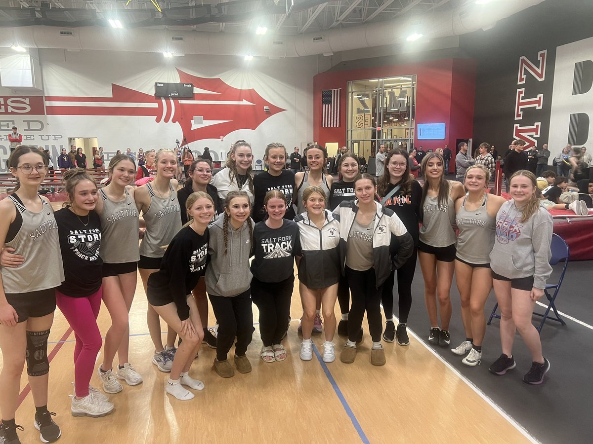 Great start to the year for the Lady Storm! We will be back on the track Friday at EIU. 

athletic.net/TrackAndField/…