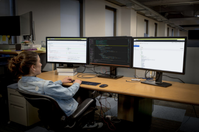 AzureSupport's tweet image. 🚀 Learn how to publish applications with #RemoteApp in #Azure #VirtualDesktop! This guide covers adding apps, assigning to users, and publishing Microsoft Store apps. Read more here: msft.it/6010crJtM
