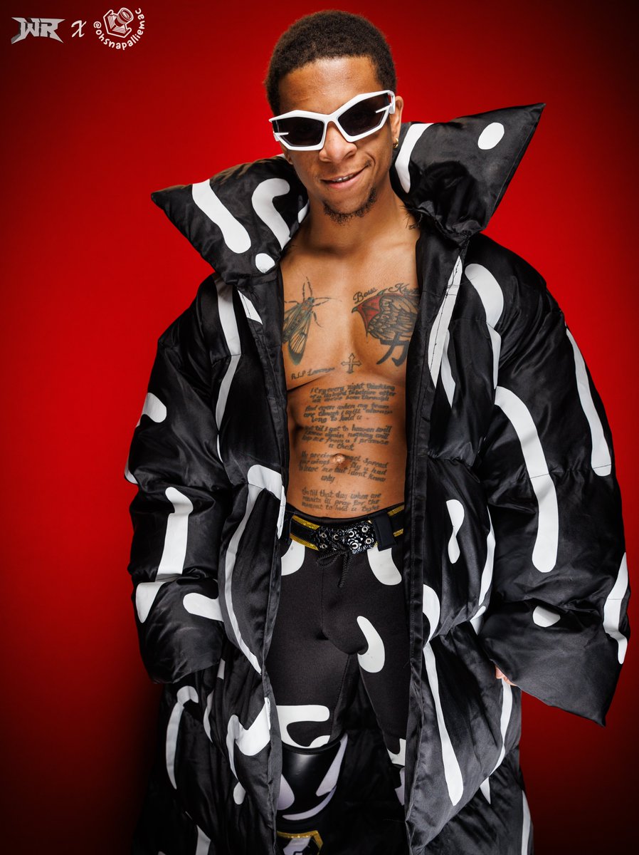 ohsnapalliemac's tweet photo. Stylin’ with @IamLioRush // shot for @PWRevolver // #RevolverWHAT https://t.co/G2NOfRMq0q