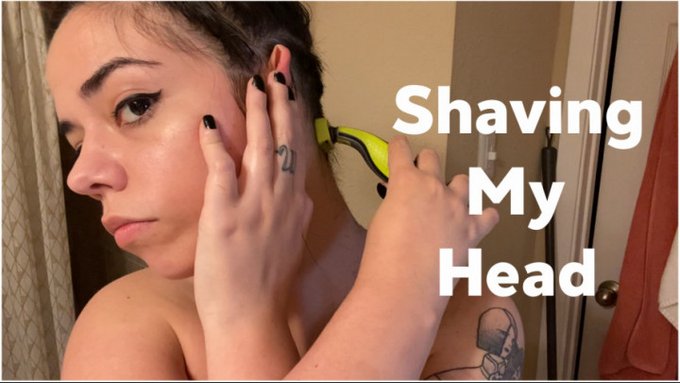 VID SOLD! Shaving my head 🔥 Check it out! https://t.co/VK1GY8rUkK #MVSales @manyvids https://t.co/pF<a href="/tag/mvsales"class="tags"><span>#mvsales</span></a>