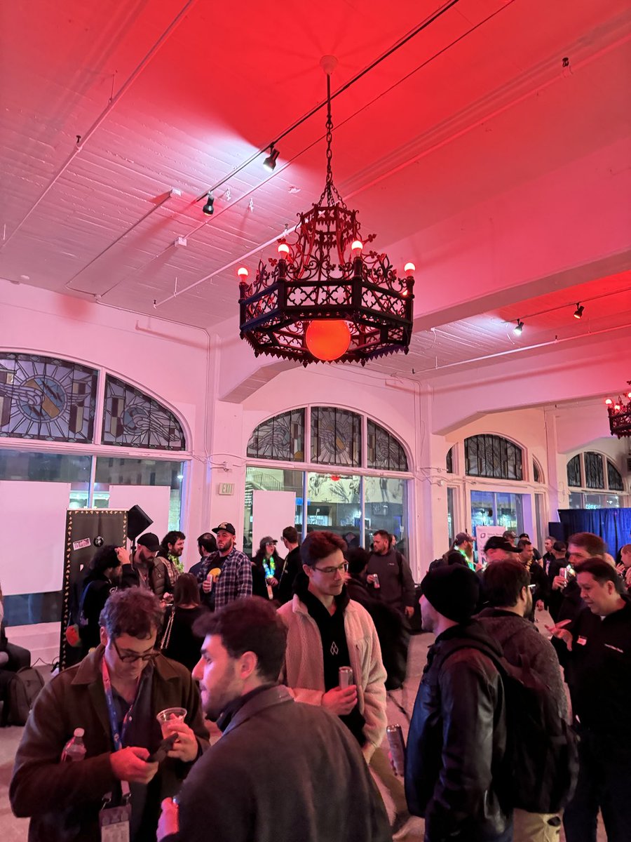 CryptoBullRon's tweet image. #PizzaDao #EthDenver2024 

🍕🚀🍕🚀🍕🚀🍕🚀🍕🚀🍕🚀🍕🚀