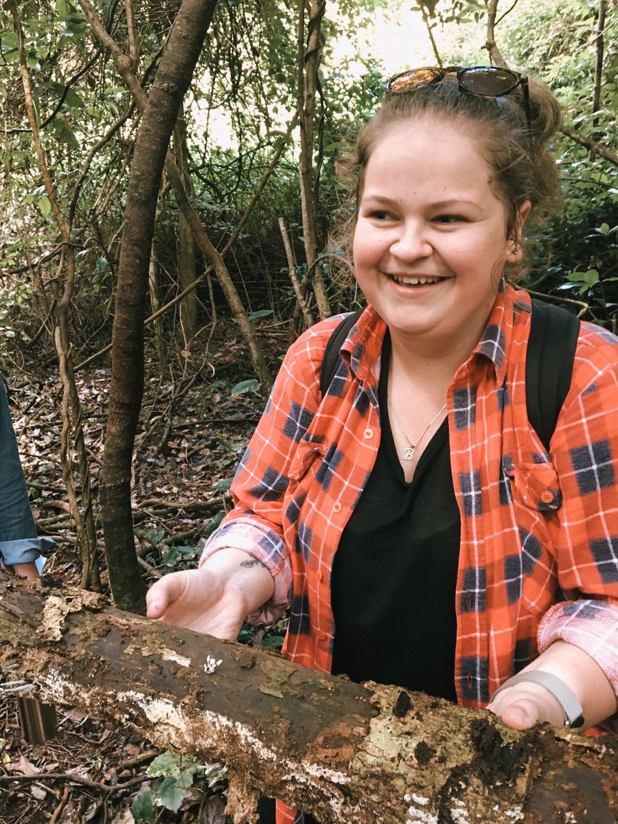 Fun with #Fungi! 🍄 Meet PhD candidate Brooke, born and raised in Toowoomba, and now doing a PhD at @unisqaus. She is investigating the biodiversity of fungal endophytes in unstudied Australian habitats and determining their potential uses as bioactive agents #AcademicChatter