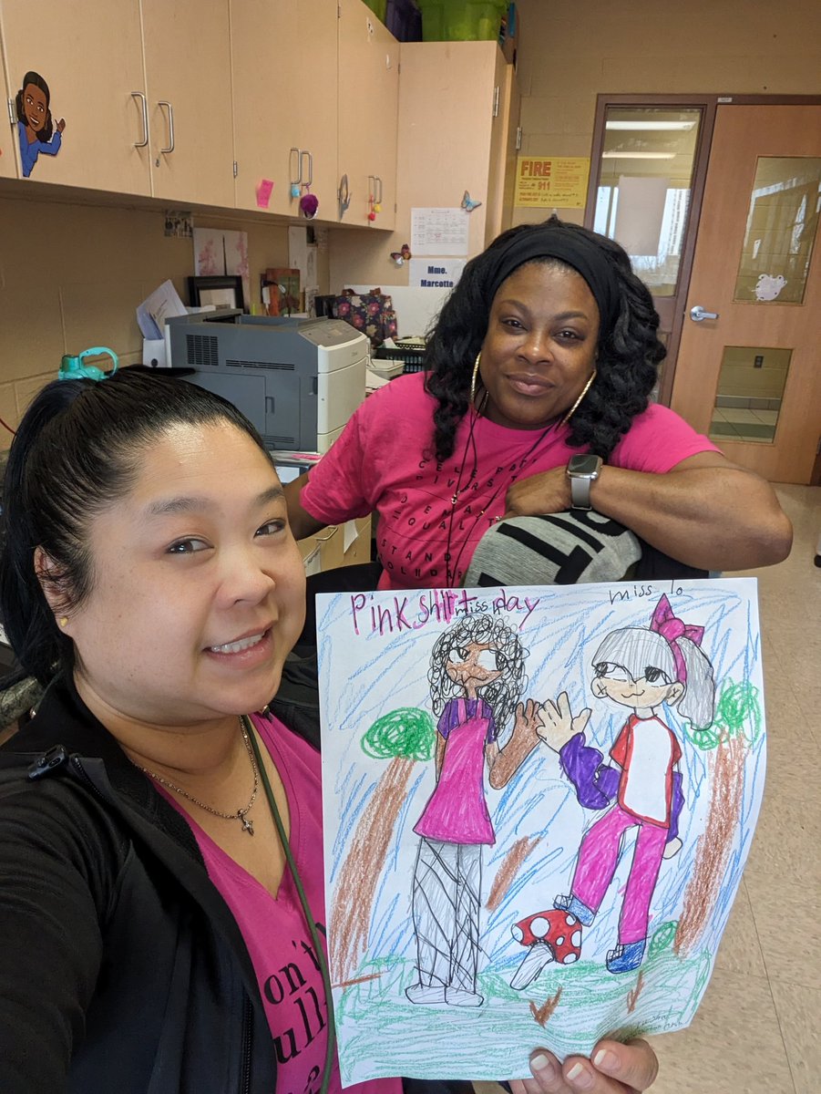 Ms.D.Lo 🍁 tweet media