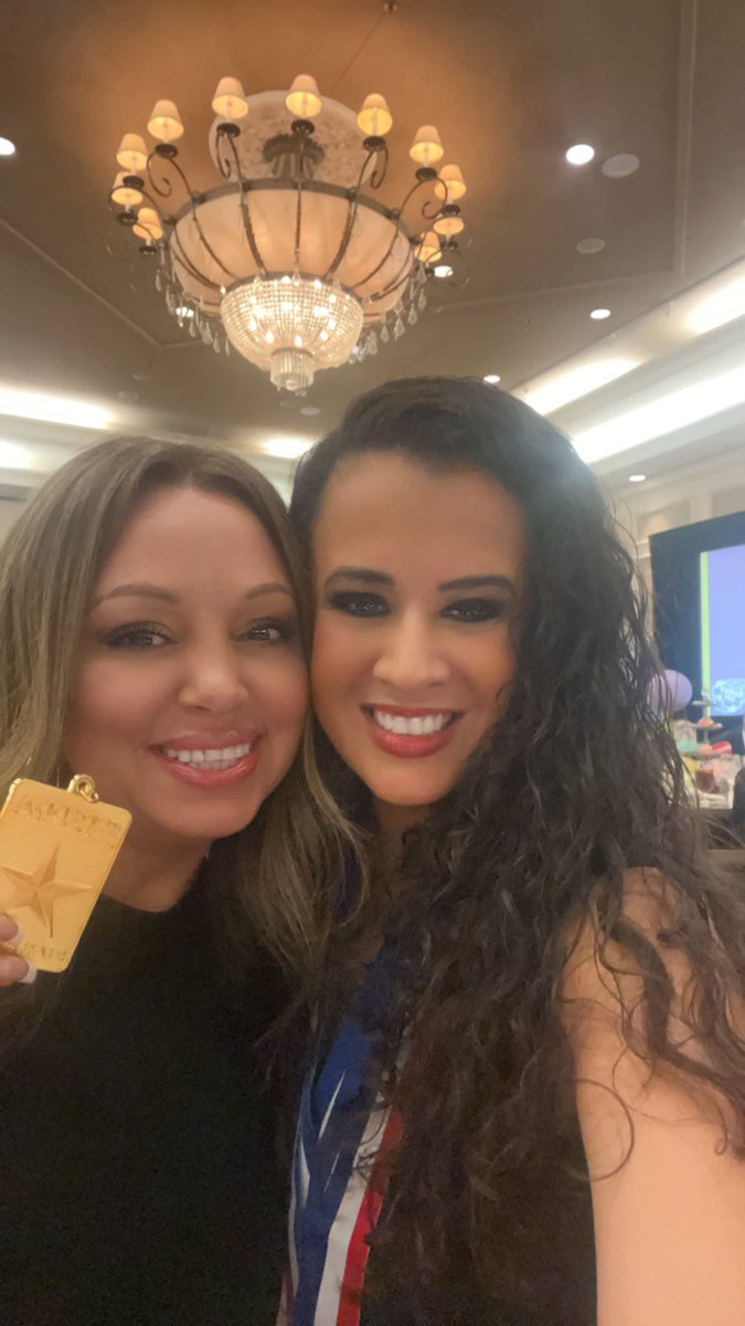 Vanessa Koch tweet media