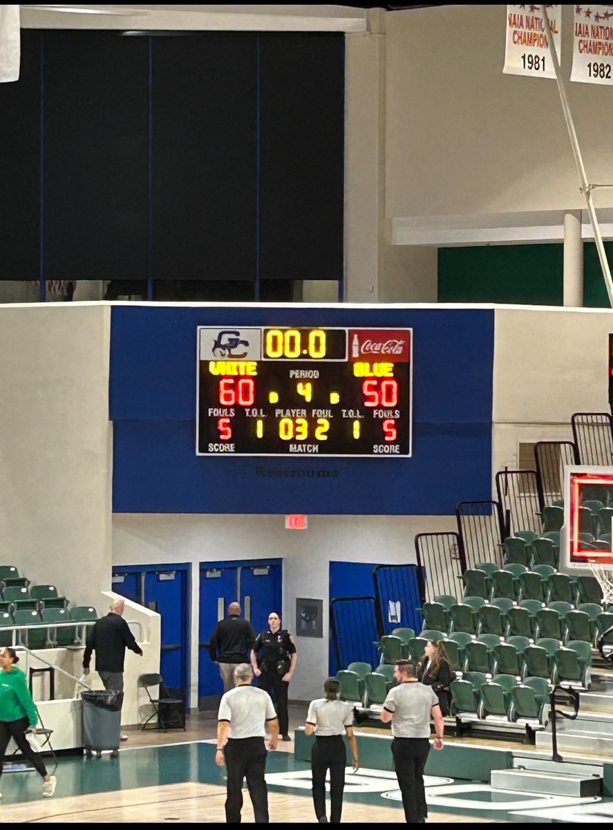 Final Score
THS 60
FA 50 

Hawks advance to the state championship game Fri. Game will be played at Columbus St. @ 8pm! 

Sam Mead - 17pts 
Max Skidmore - 12pts 
Mason Bolinger - 11pts 
Barron O. Kwarteng - 9pts 
Ian Hall - 7pts 
Coleman Hellgeth - 4pts 

#ProtectTheNest 🔵🔴🏀