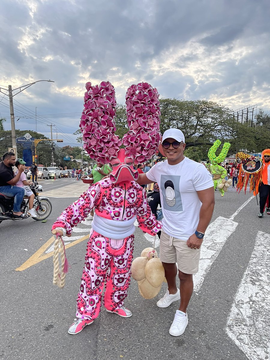 sanrodriguez10's tweet photo. Carnaval Santiago 2024😍 https://t.co/MxDVQyhArL
