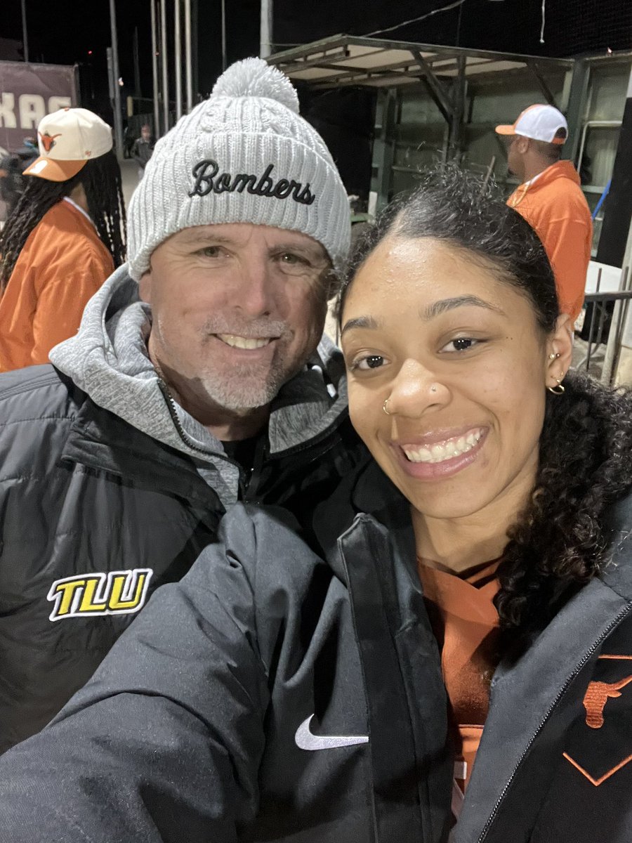 It was fun getting a chance to watch this one get after it tonight!!! Super proud of her! It was cool to watch the 12 former Bombers getting after it against each other in a really competitive game between two great teams….@TexasSoftball vs @TXStateSoftball is always a battle!