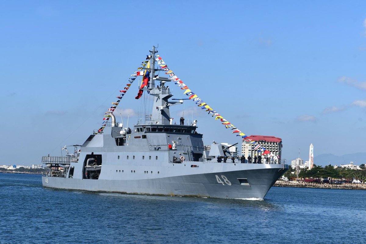 WarshipCam's tweet photo. Colombian Navy Fassmer-80-class offshore patrol boat ARC Victoria (PZE-48) coming into the Dominican Republic - February 27, 2024 #arcvictoria #pze48

SRC: FB- Armada de Colombia https://t.co/gVWrWzoQn6