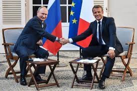 BritoM26's tweet image. #MacronPoutine en images