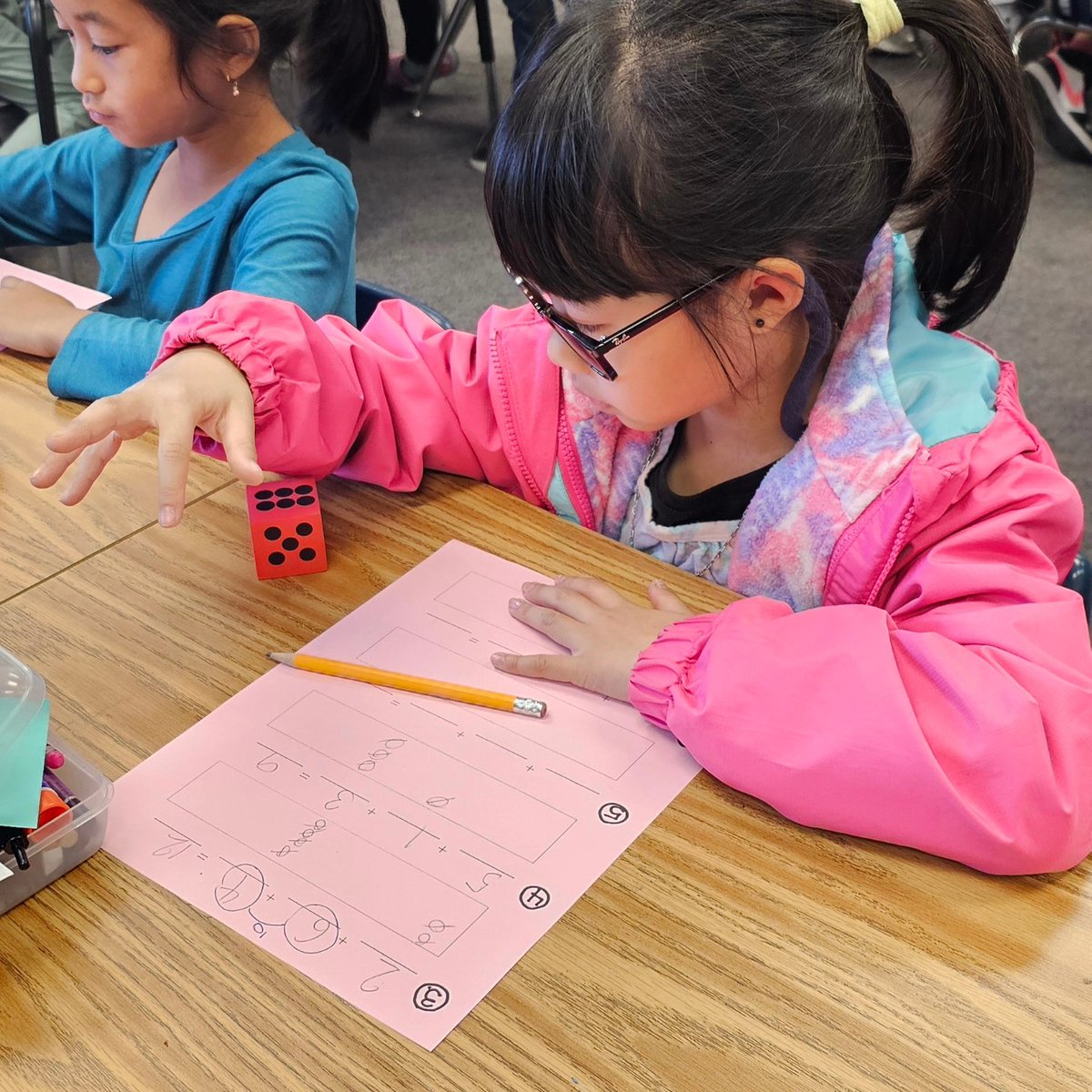 collegewood_el's tweet image. First graders using multiple strategies to add three addends. Mrs Garrett provided engaging instruction to her first graders, then they practiced using dice to pick the addends. They were very successful! #cultivatebelonging🌱 #mathinstruction #developingmindsnurturinghearts