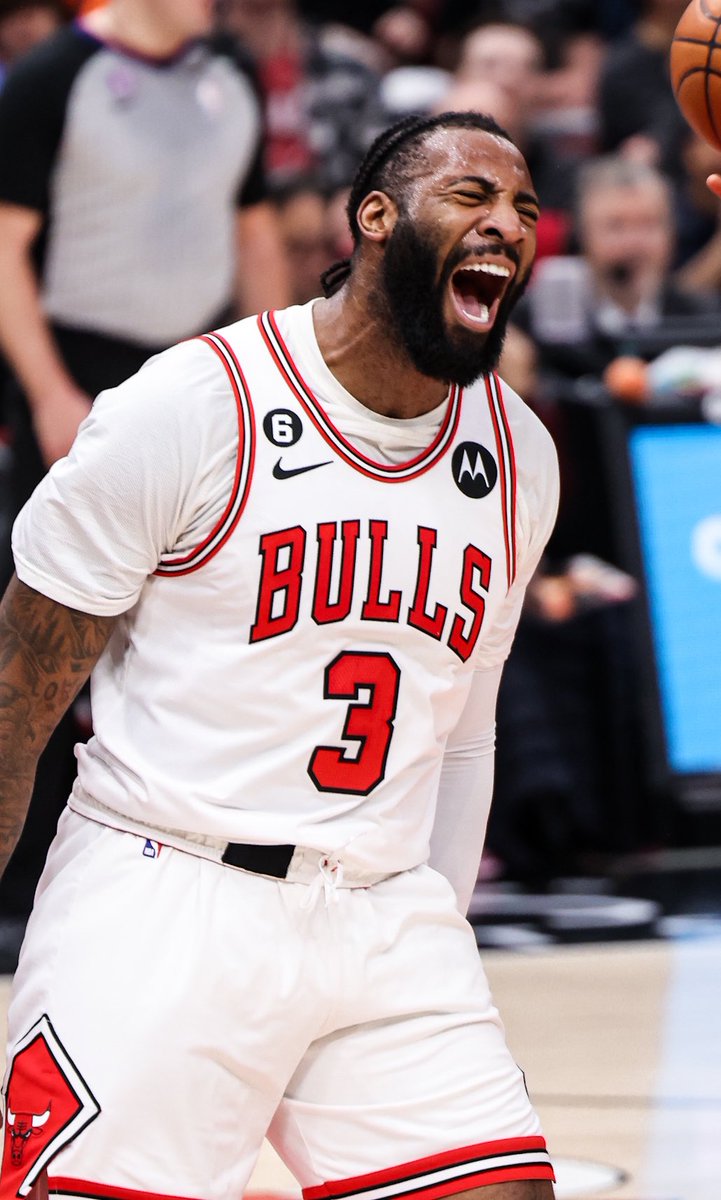 TheHoopCentral's tweet photo. Andre Drummond tonight:

17 Points
26 Rebounds
3 Blocks
66% FG https://t.co/IWHfMC8wVx