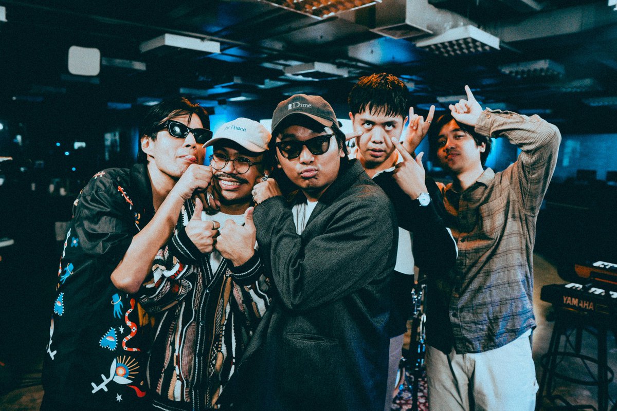 POV: sabi ng mama mo pose raw kayo ng wacky 

🌭

📸: Mayks Go
