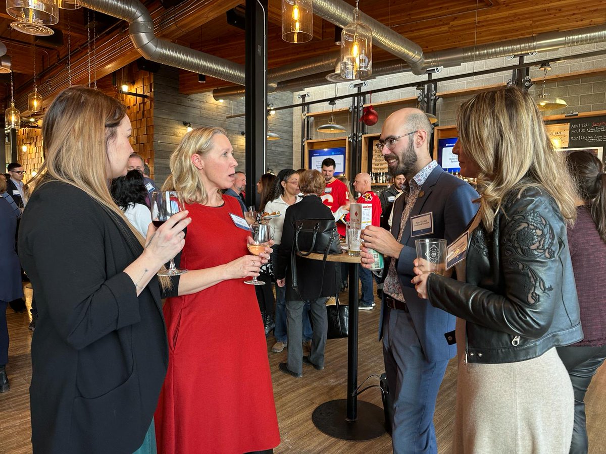 gfslaw2's tweet photo. Thank you to the Alberta Mortgage Brokers Association (@AB_MtgBkrAssoc) for hosting the community, real estate professionals and our team last night. https://t.co/Mkidt7Quui