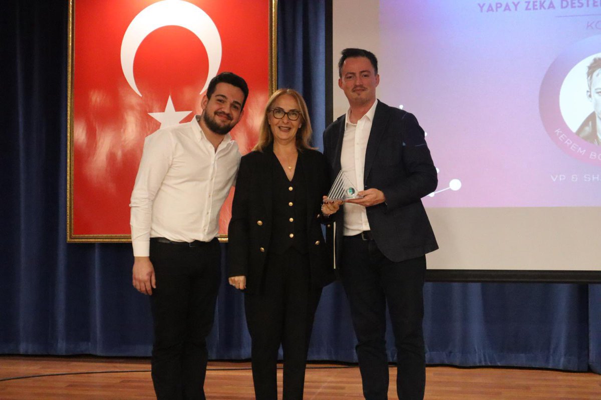 yuecommerce's tweet photo. 27 Şubat’ta gerçekleşen E-Ticaret Zirvesi’nde e-ticaretin heyecanını ve enerjisini hep birlikte yaşadık🤩🤩. https://t.co/aB6WepdHgu