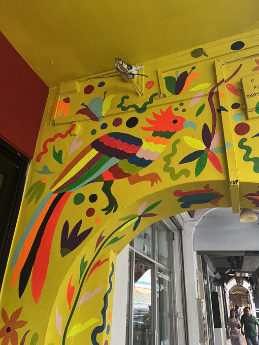 ピンクな派手なマーライオンから壁画か、カラフルで素敵なアラブ街へ😆 https://t.co/23SnGDWVAB<a href="/tag/labyrinth_tokyo"class="tags"><span>#labyrinth_tokyo</span></a><a href="/tag/yuu_kawakami"class="tags"><span>#yuu_kawakami</span></a><a href="/tag/saegusa_yura"class="tags"><span>#saegusa_yura</span></a>