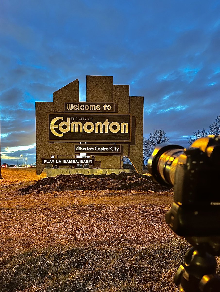 WheatGeerJJ's tweet image. And the Human Apple gets the goal in Oooooovertime!
#97 #LetsGoOilers